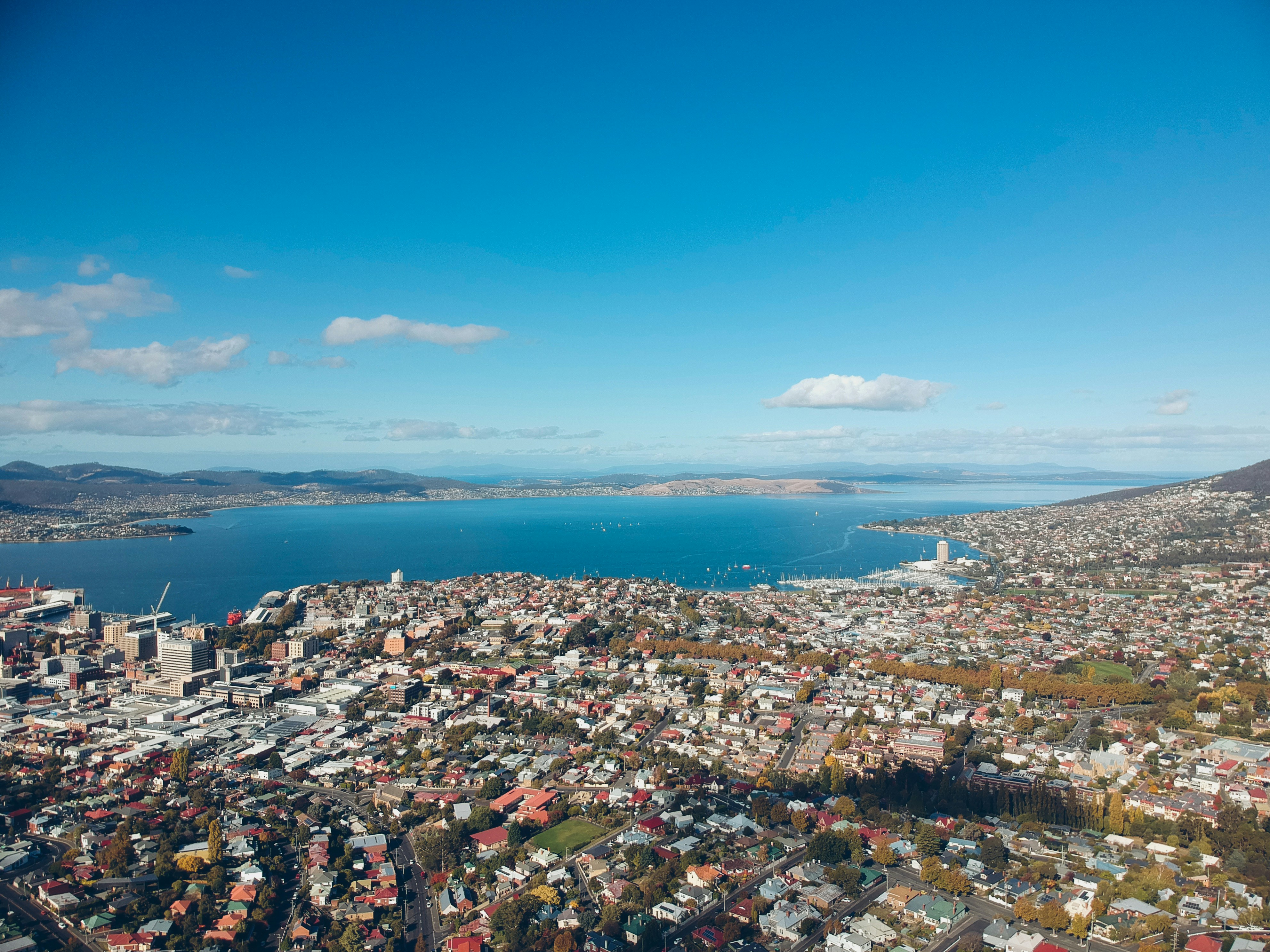 spencer chow LdvSgcne6kM unsplash